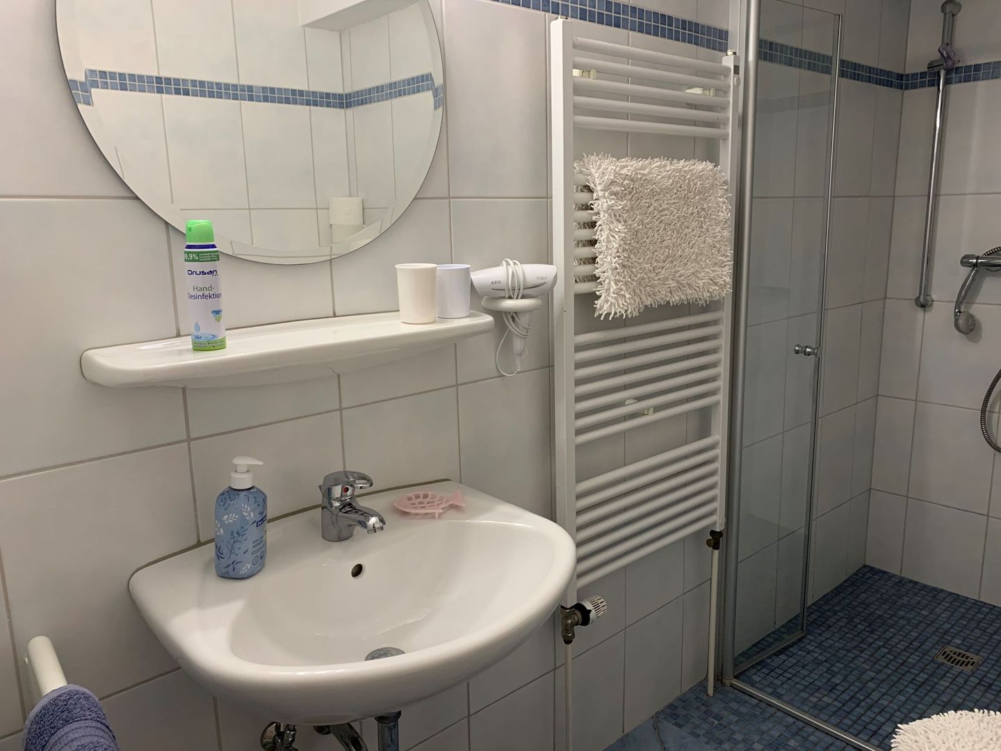 Friesenhaus Arnold Gemütliche Ferienwohnung in reetgedecktem Friesenhaus Nebel auf Amrum - 