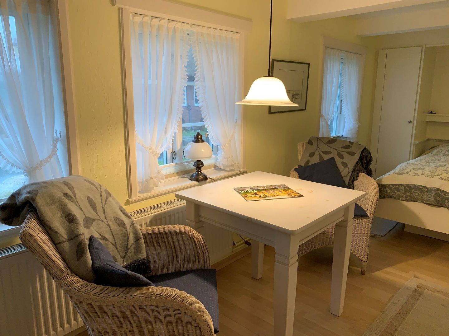 Friesenhaus Arnold Gemütliche Ferienwohnung in reetgedecktem Friesenhaus Nebel auf Amrum - 