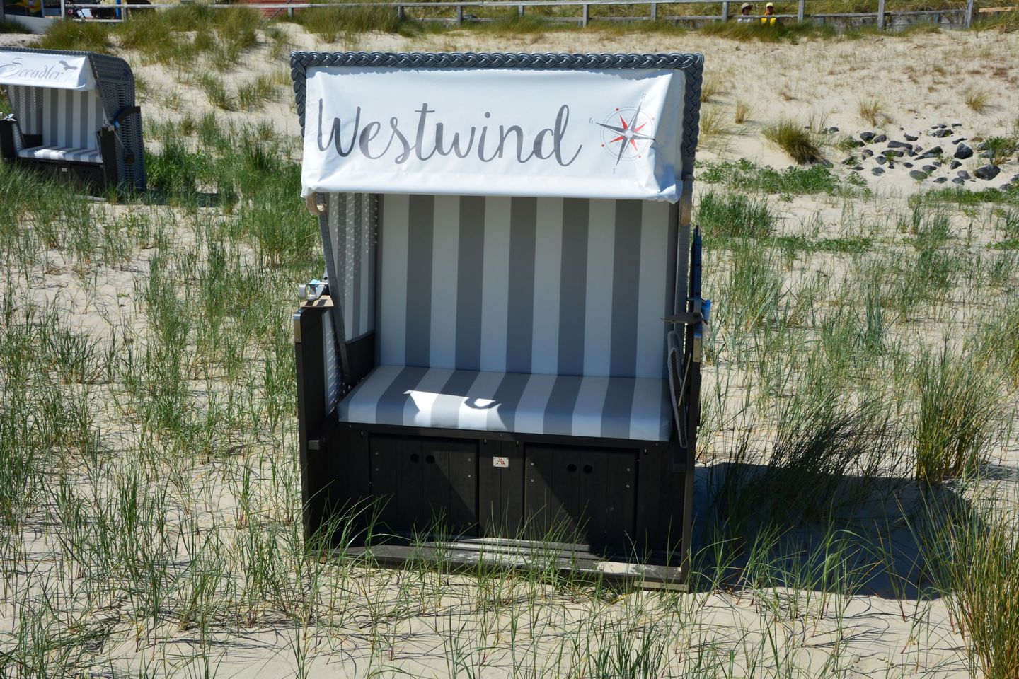 Haus auf der Düne Ferienwohnung mit eigener Terrasse und Strandkorb Wittdün auf Amrum - 