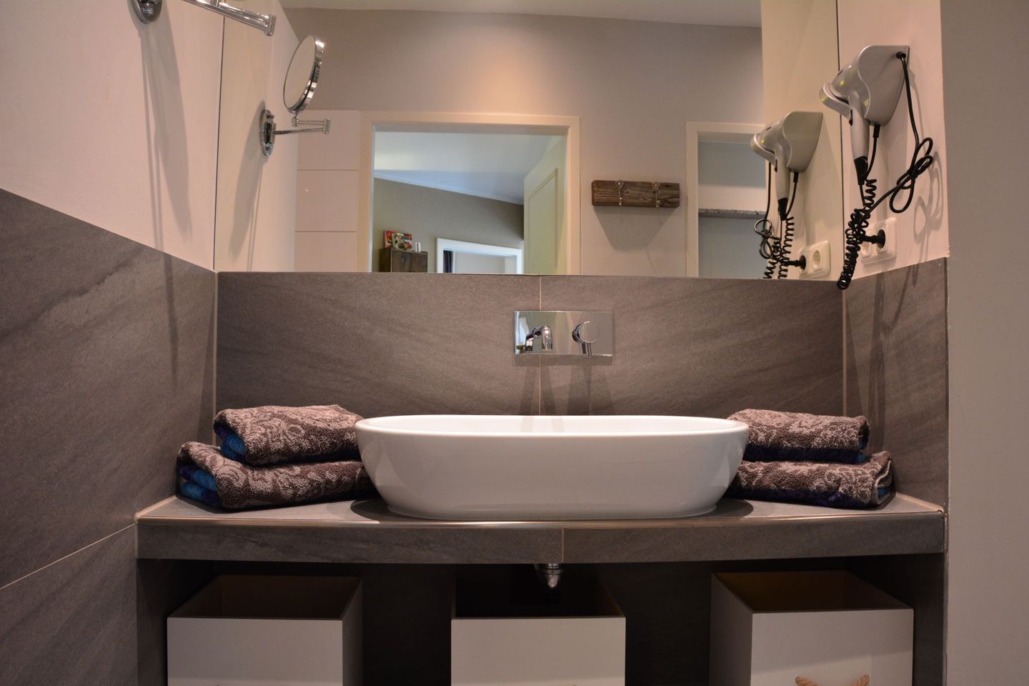 Haus auf der Düne Ferienwohnung mit Terrasse, Strandkorb am Dünenrand Wittdün auf Amrum - 