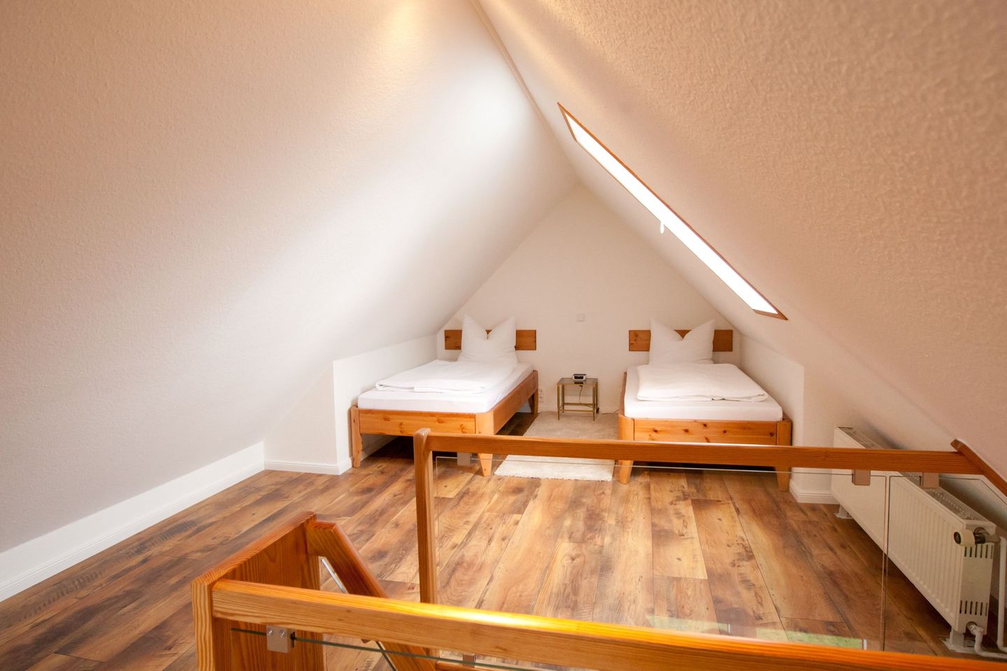 Haus Waasfrees Haushälfte Habel Mehrgenerationenhaus mit Meerblick direkt am Wasser mit Terrasse und Garten Steenodde auf Amrum - 