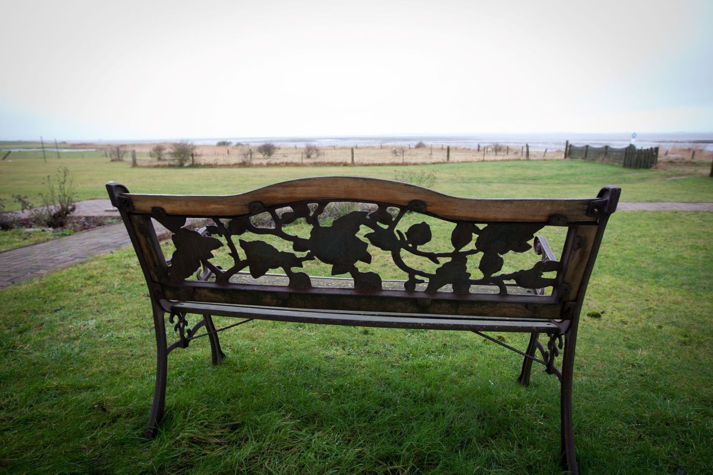 Haus Waasfrees Haushälfte Habel Mehrgenerationenhaus mit Meerblick direkt am Wasser mit Terrasse und Garten Steenodde auf Amrum - 