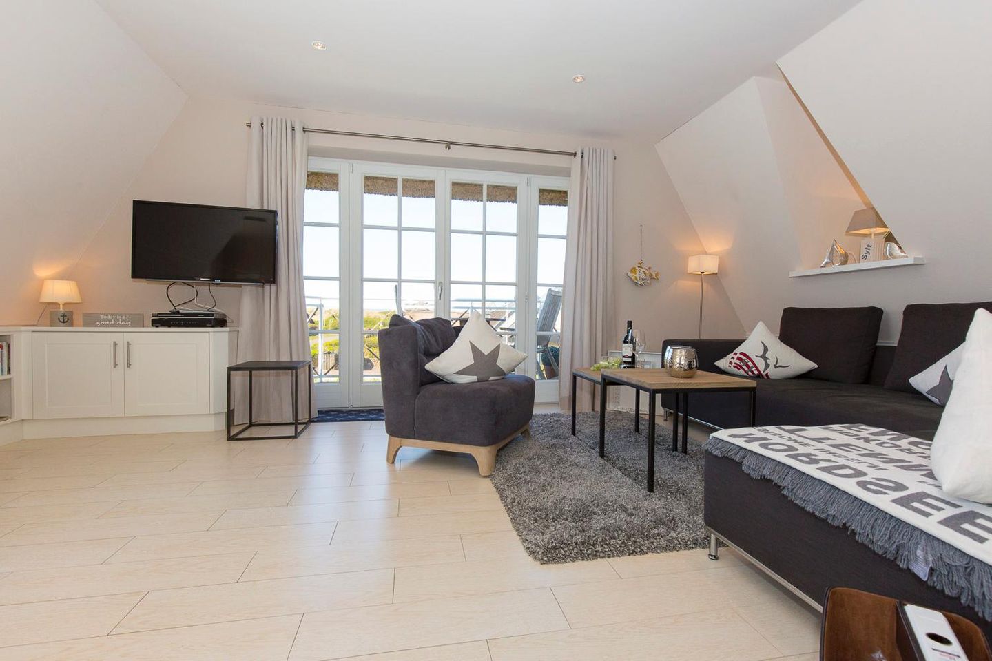  Feline Hochkamp 10 B Wenningstedt - Wohnzimmer