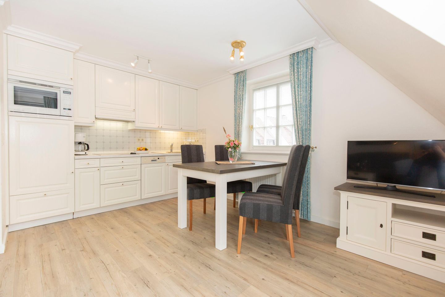 Claudius App. 07 Seestrasse 23 Wenningstedt - Wohnzimmer