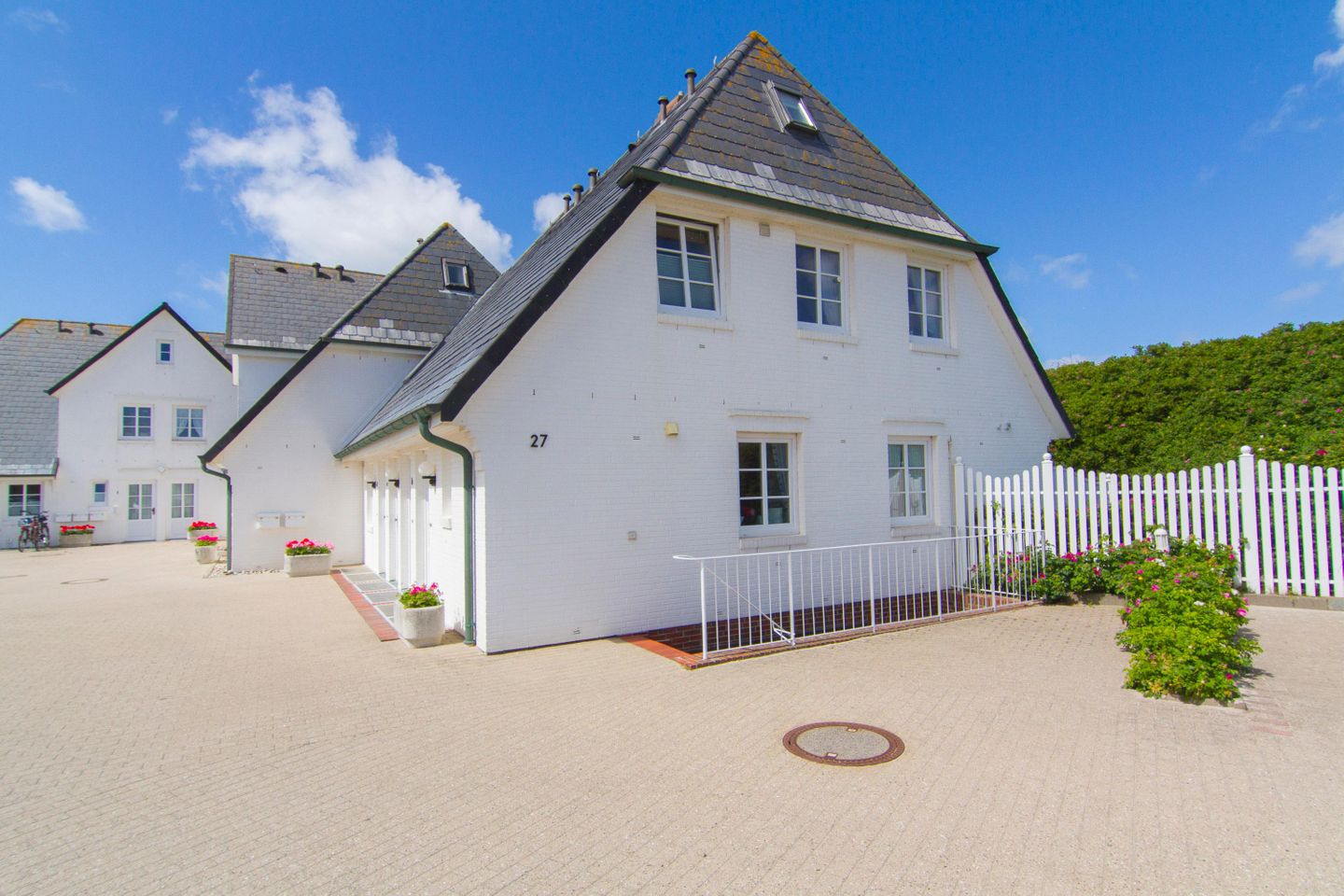  Sturmfried Nr. 04  B.-Bleeg-Str. 27 E Wenningstedt - Hauptansicht