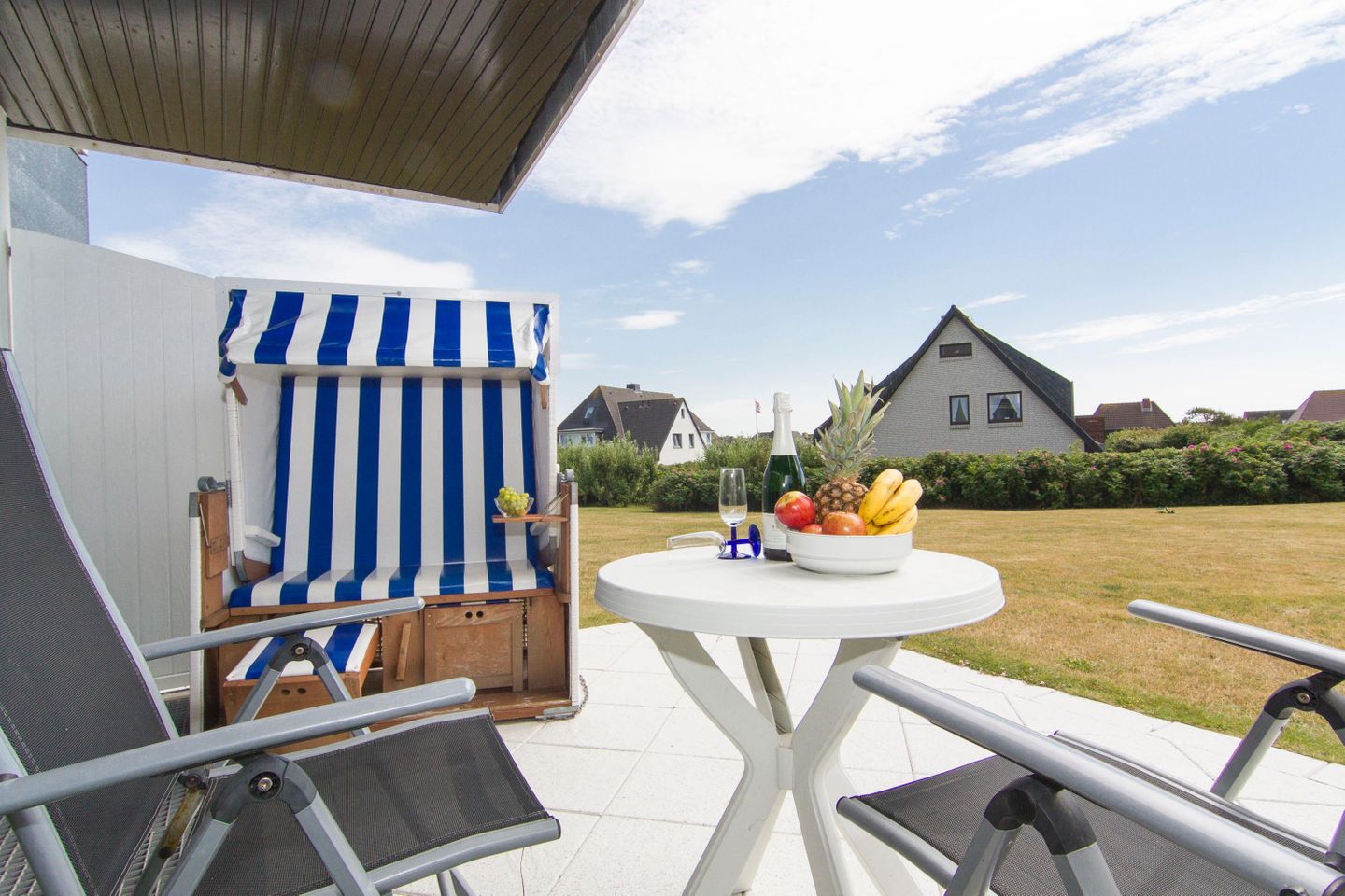  Atlantik Nr. 16 Strandstrasse 17 Wenningstedt - Terrasse