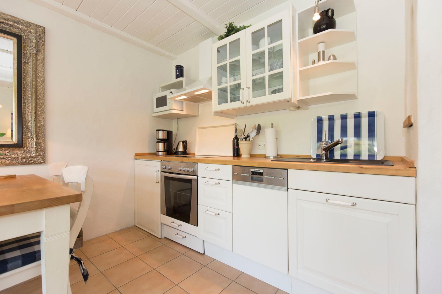 Badebucht App. 6 A Normannenweg 6 A Wenningstedt - Küche / Küchenzeile