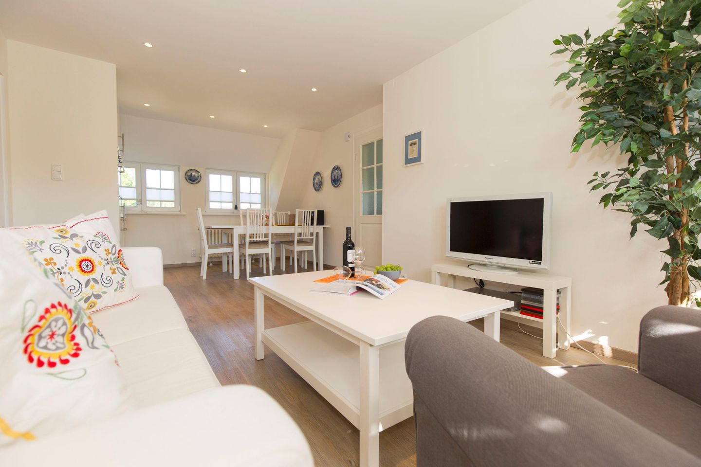  Beckedorf App. 02 Am Denghoog 7 Wenningstedt - Wohnzimmer