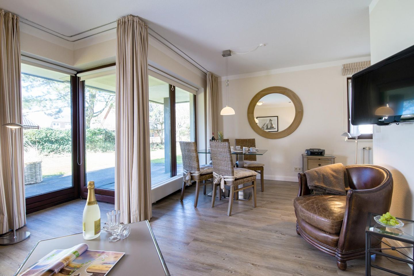  Käptn Taylor App. 02 Norderwung 17 Wenningstedt - Wohnzimmer