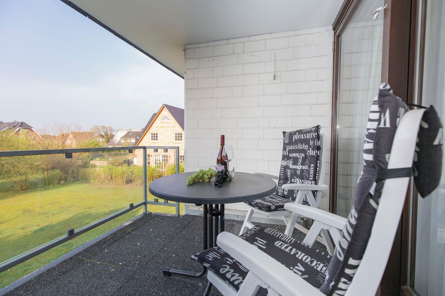 Cosima im Haus Käpt'n Drake App. Nr. 07 Hauptstr. 32 Wenningstedt - Balkon