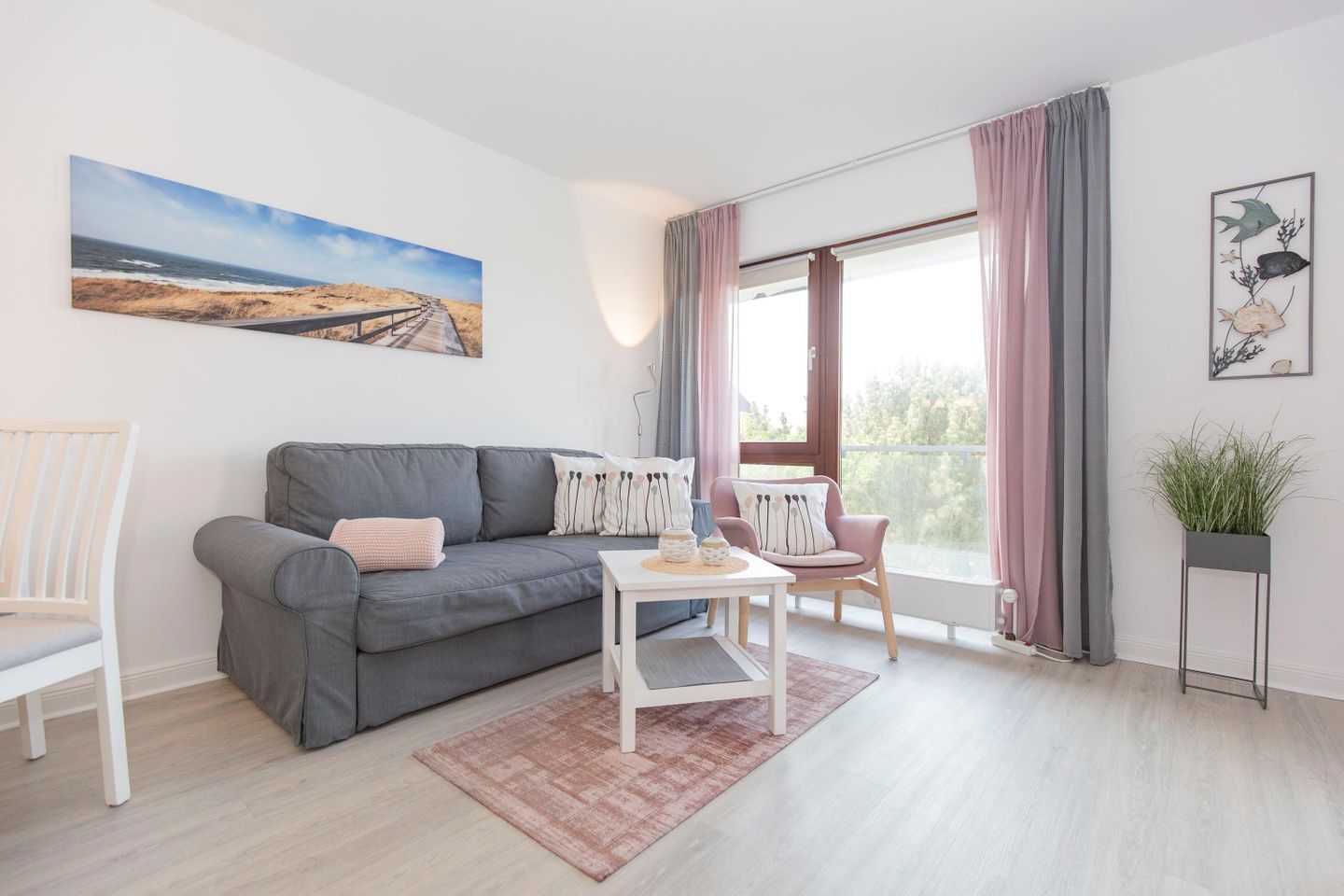 Cosima im Haus Käpt'n Drake App. Nr. 07 Hauptstr. 32 Wenningstedt - Wohnzimmer