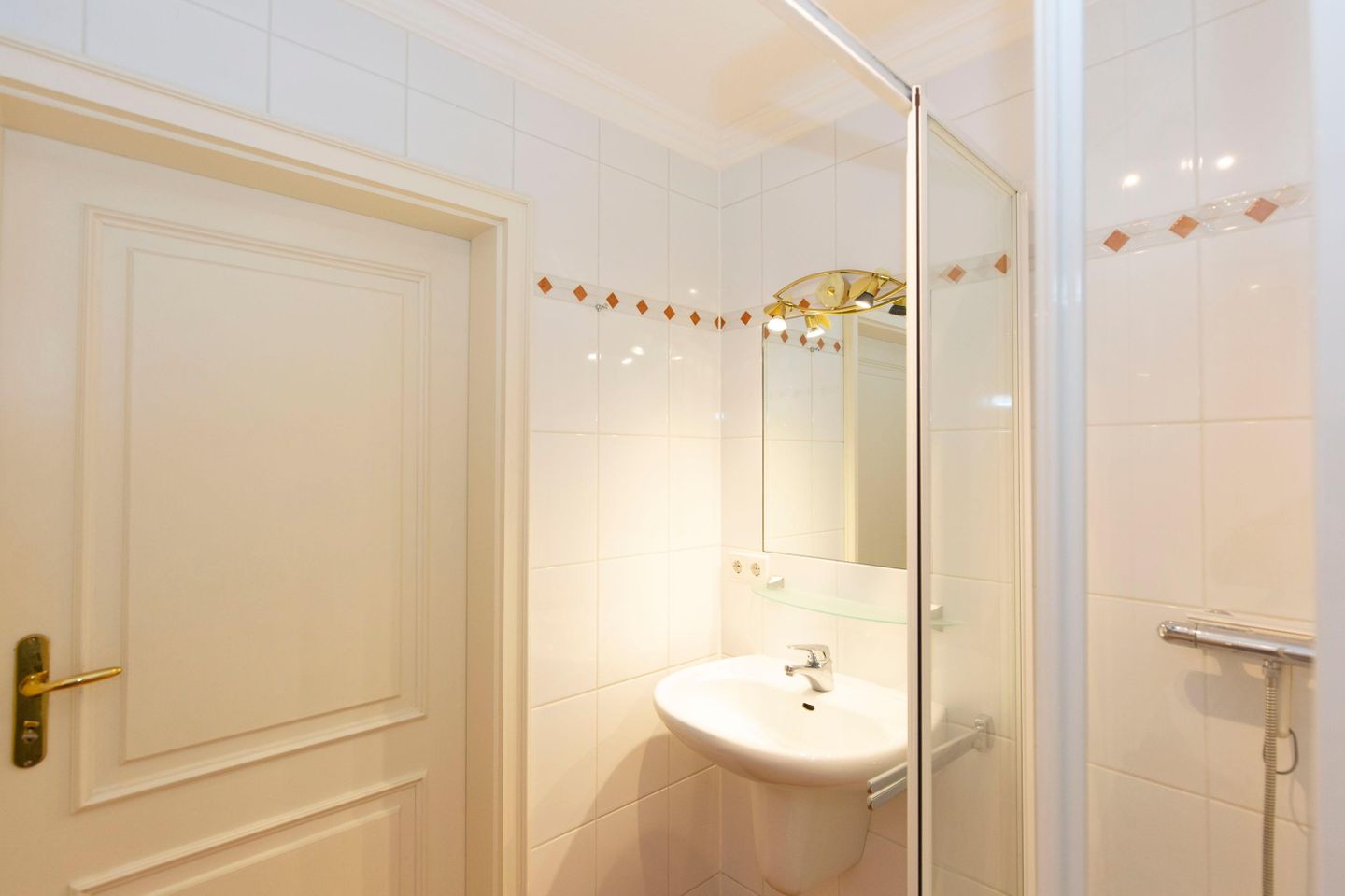  Aufwind im Haus Luna Normannenweg 5 Wenningstedt - Badezimmer