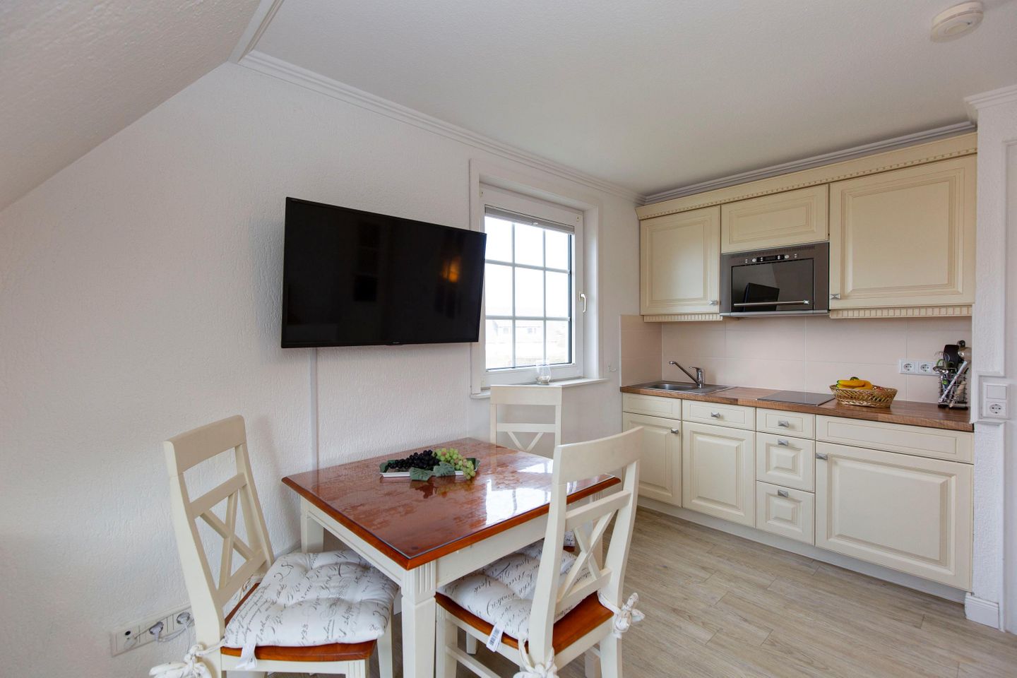 In der Düne App. 05 Dünenstrasse 3 E Wenningstedt - Küche / Küchenzeile