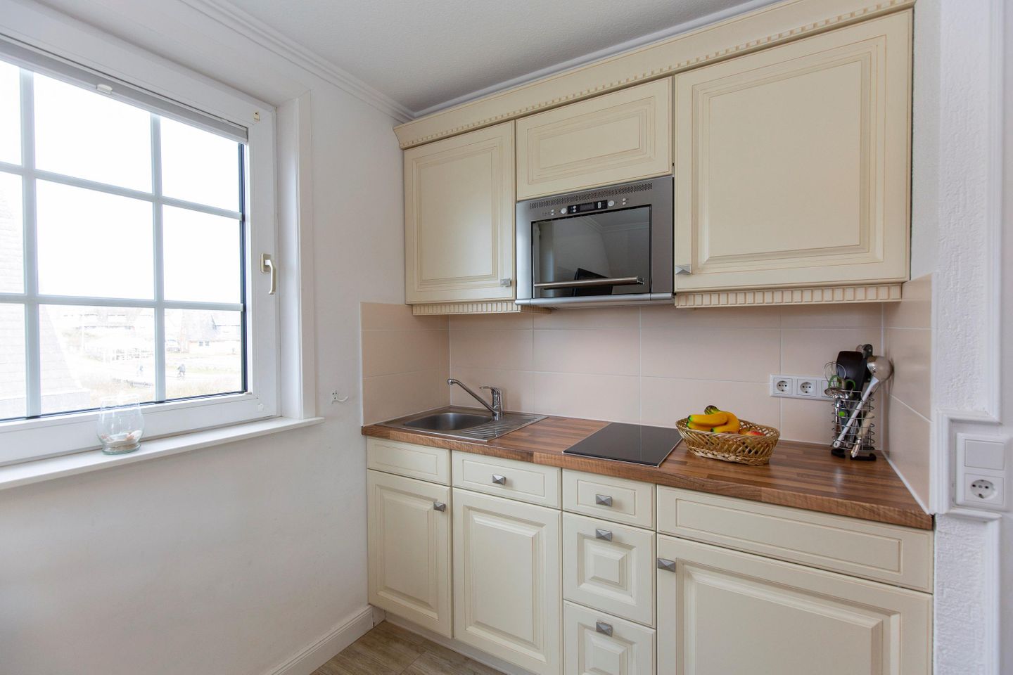 In der Düne App. 05 Dünenstrasse 3 E Wenningstedt - Küche / Küchenzeile