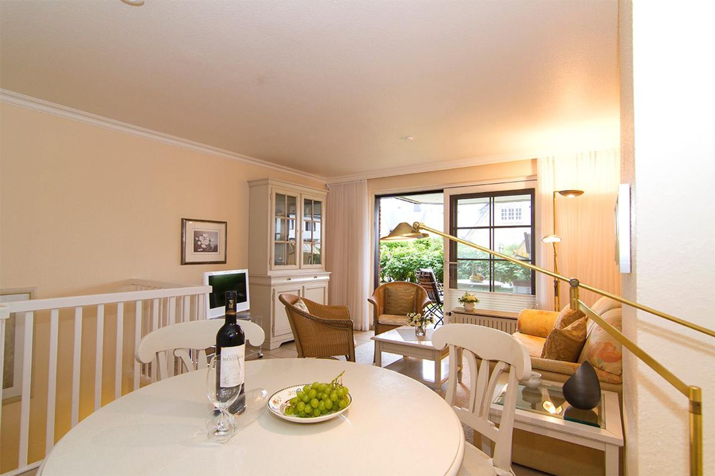 Frisia App. 05  Mittelweg 13 C Wenningstedt - Wohnzimmer