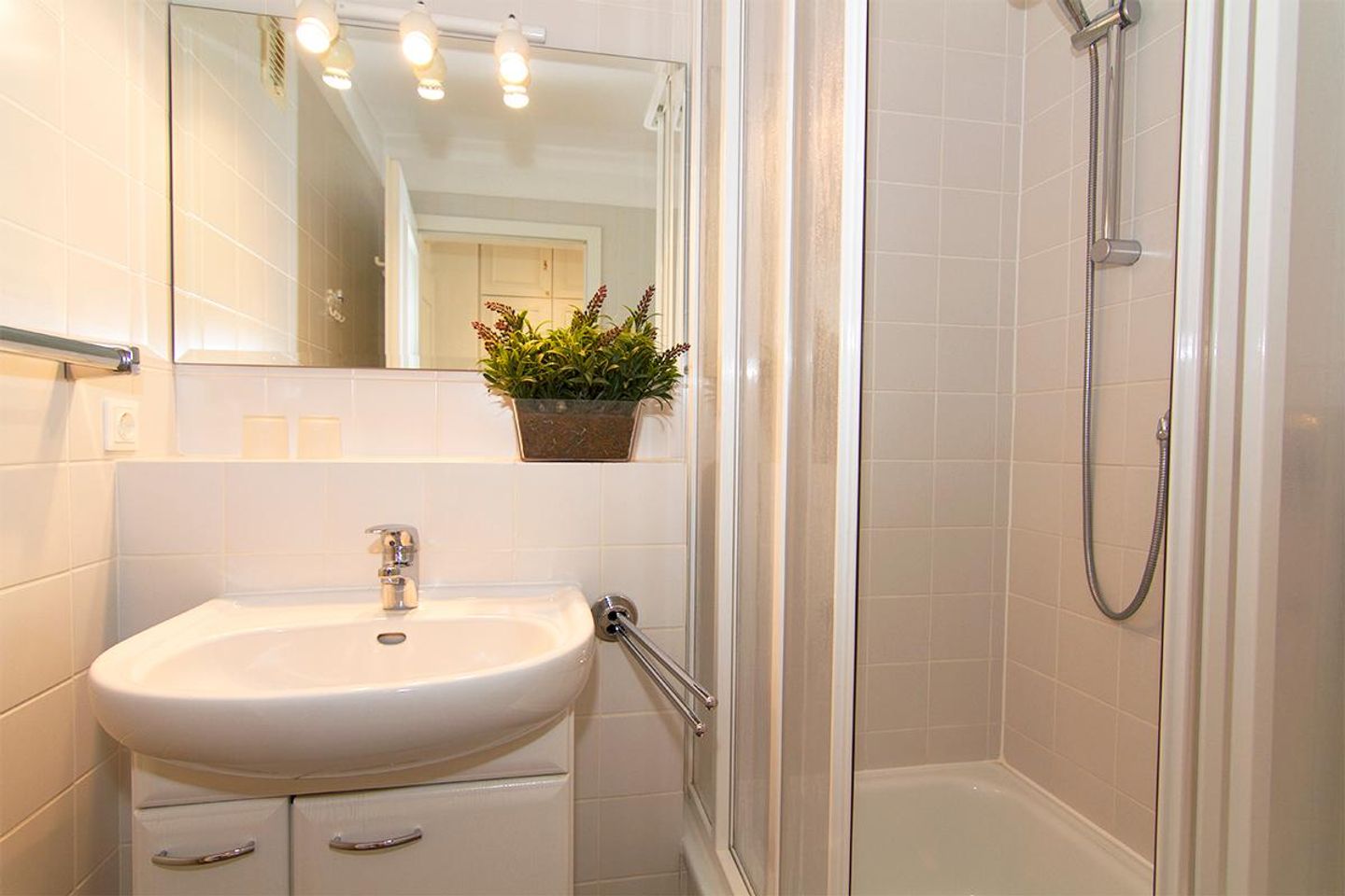 Friesenhaus am Dorfteich App. 06 Kirchenweg 2 Wenningstedt - Küche / Küchenzeile