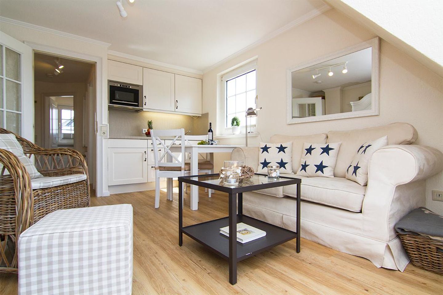  In der Düne App. 02 Dünenstrasse 3 B Wenningstedt - Wohnzimmer