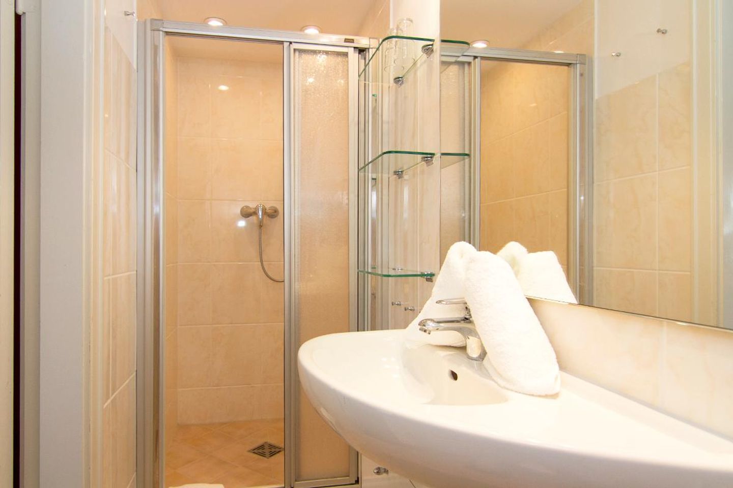  Hoch  App. 01 Norderwung 22 Wenningstedt - Badezimmer