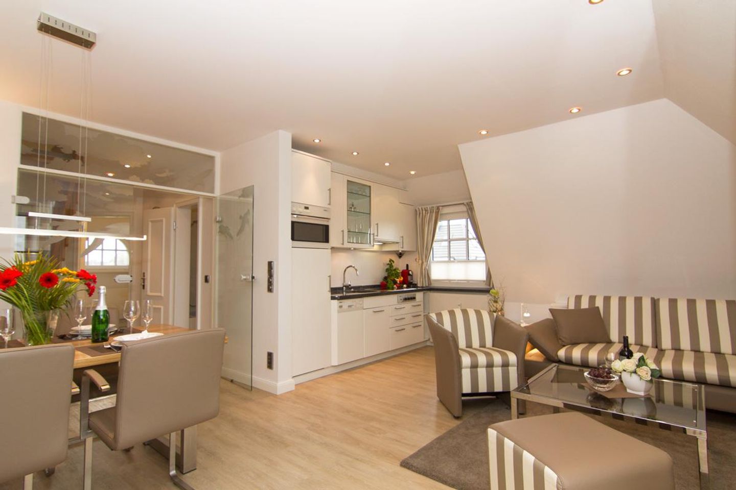 Blankenese App. 05 Seedüne 20 A Wenningstedt - Küche / Küchenzeile