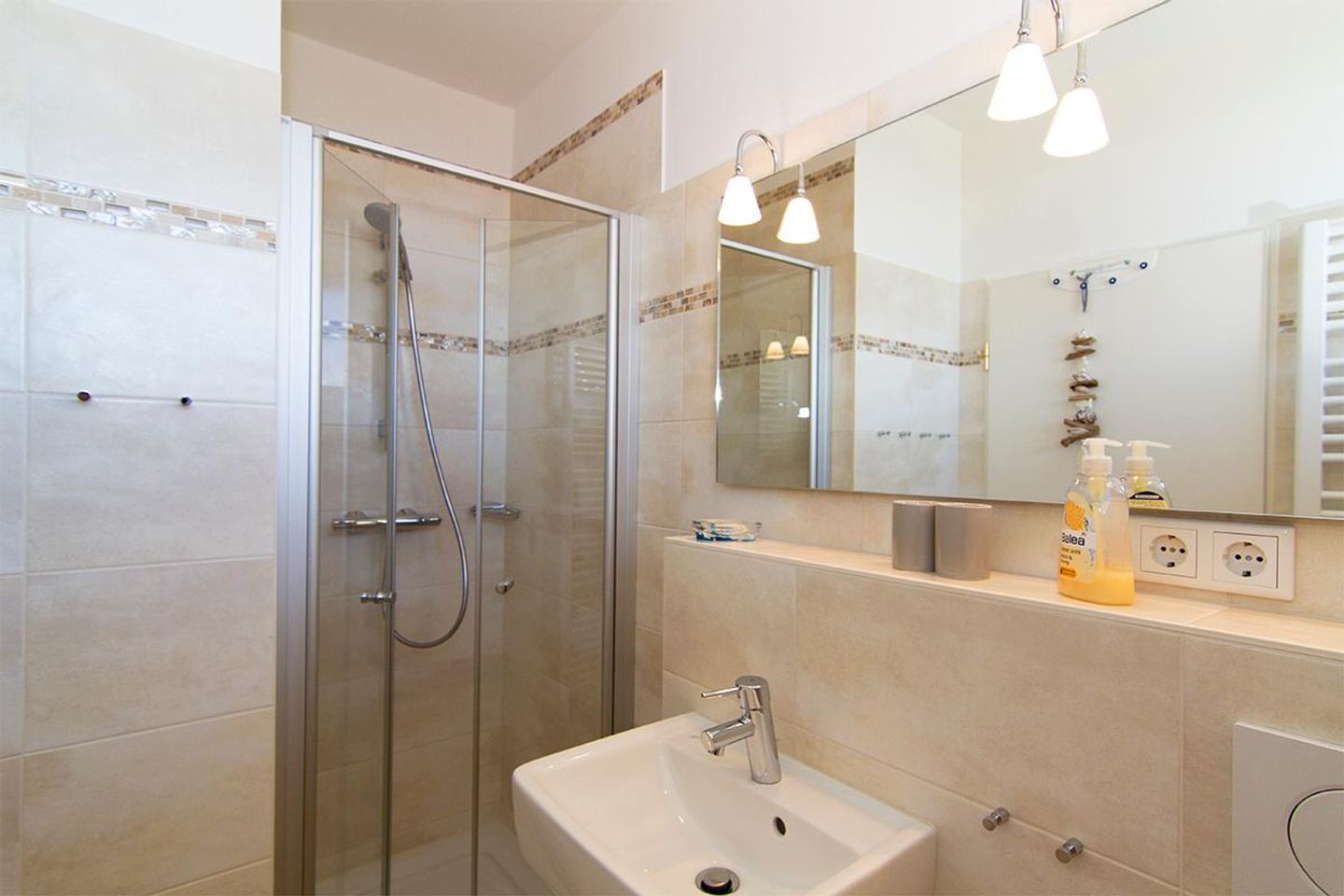  Kampwai App. 10 Kampener Weg 2 A Wenningstedt - Badezimmer