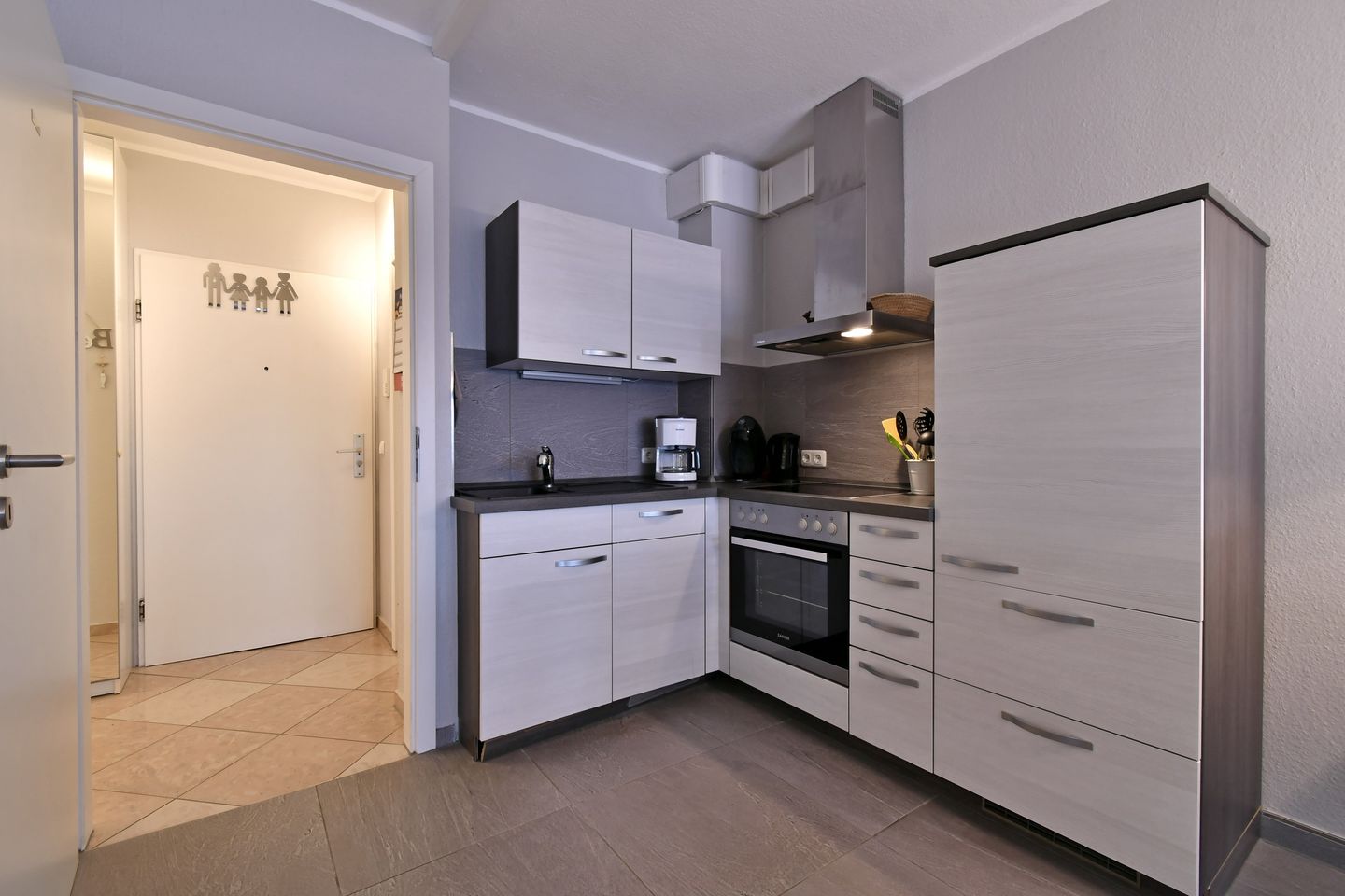 RES/408 - Residenz - Teilseeblick Scharbeutz - Küche / Küchenzeile