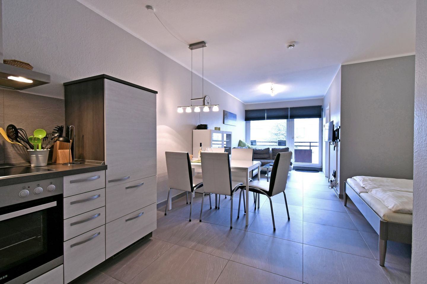 RES/408 - Residenz - Teilseeblick Scharbeutz - Küche / Küchenzeile