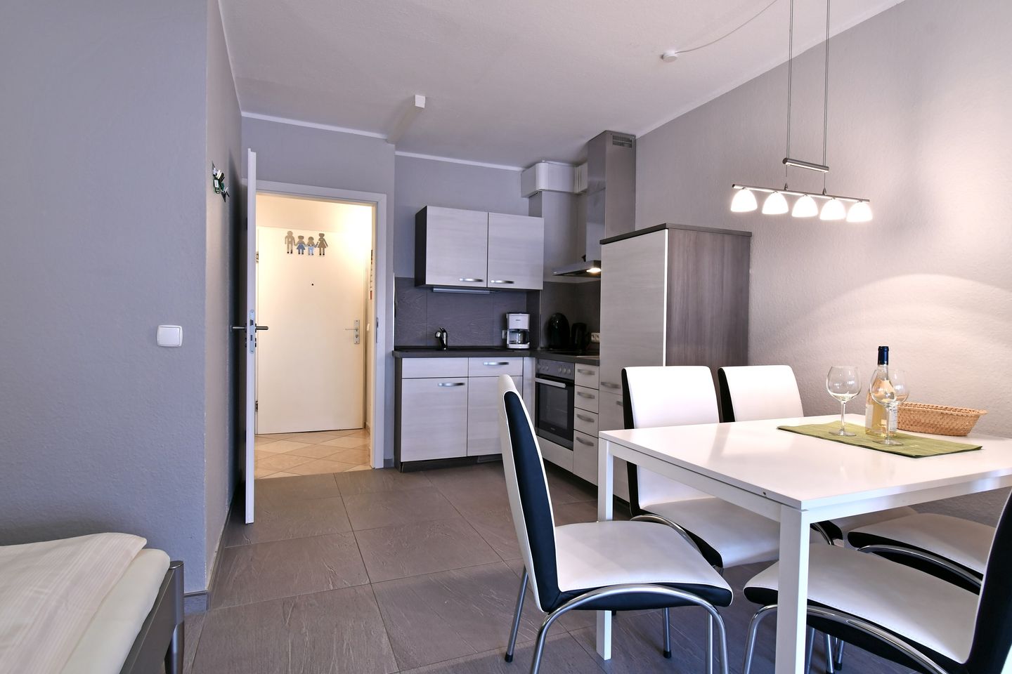 RES/408 - Residenz - Teilseeblick Scharbeutz - Wohnzimmer