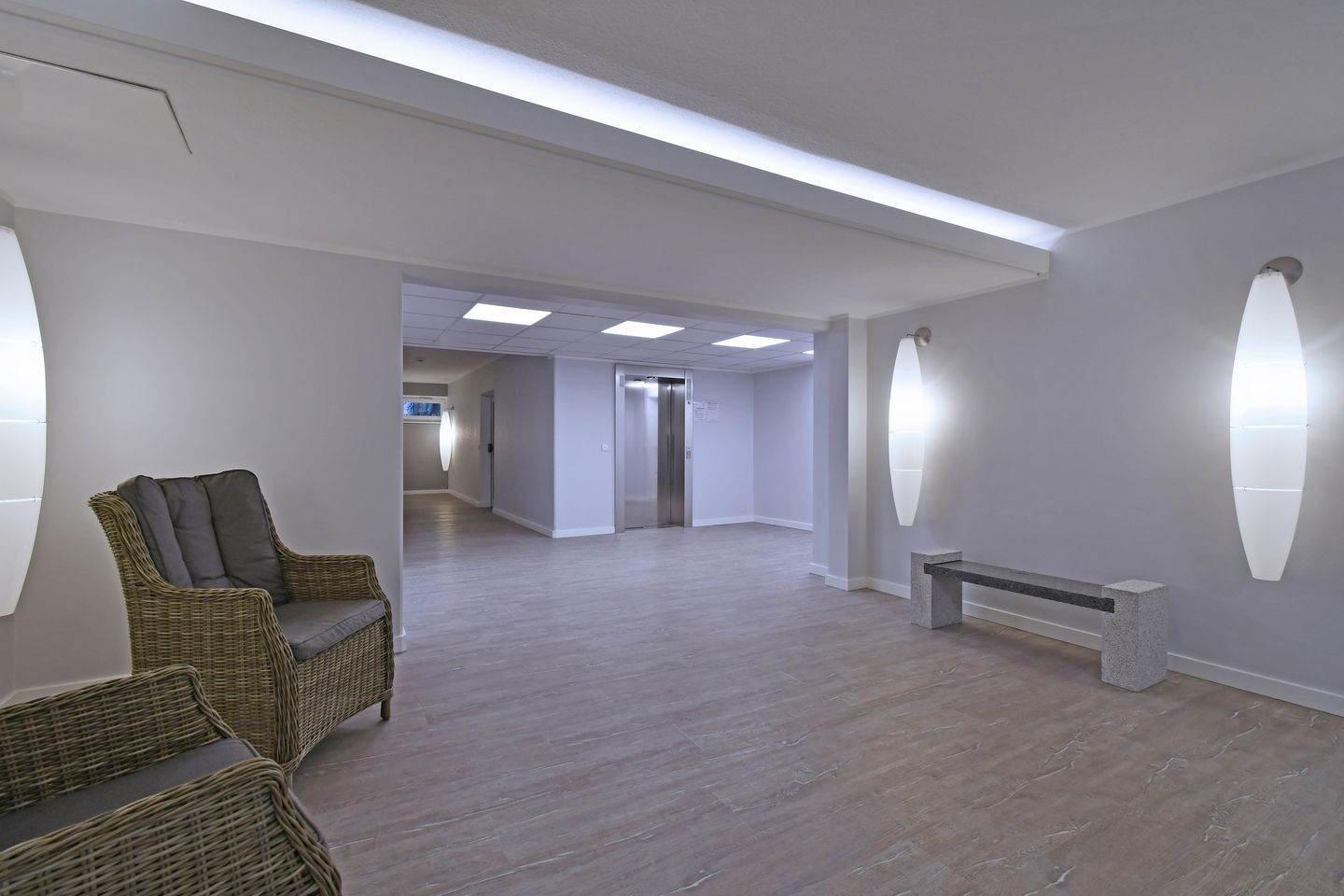 RES/511 - Residenz - Teilseeblick Scharbeutz - Fassade / Eingang