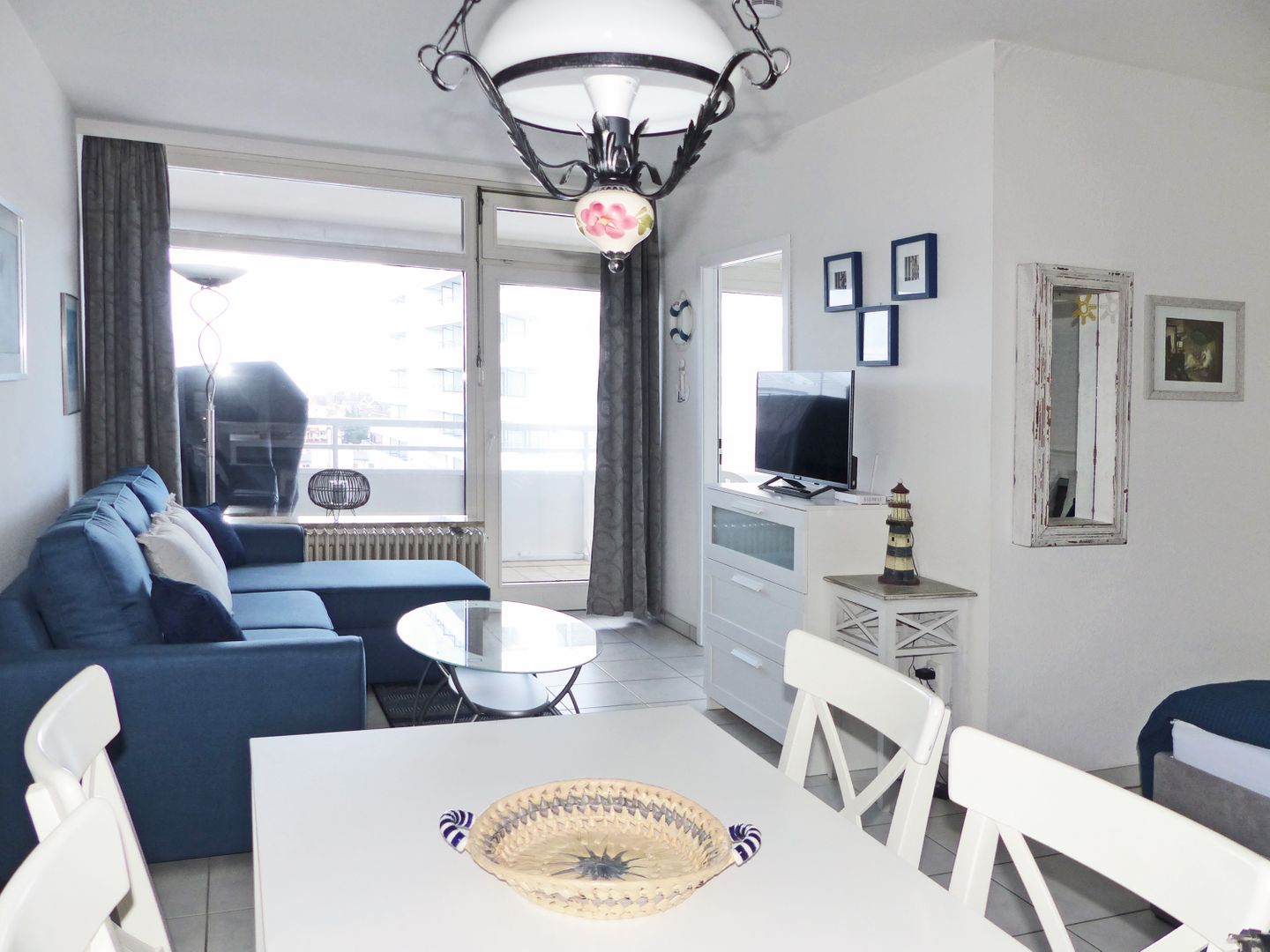Kaiserhof Apartment 779, Typ A  - Wohnzimmer