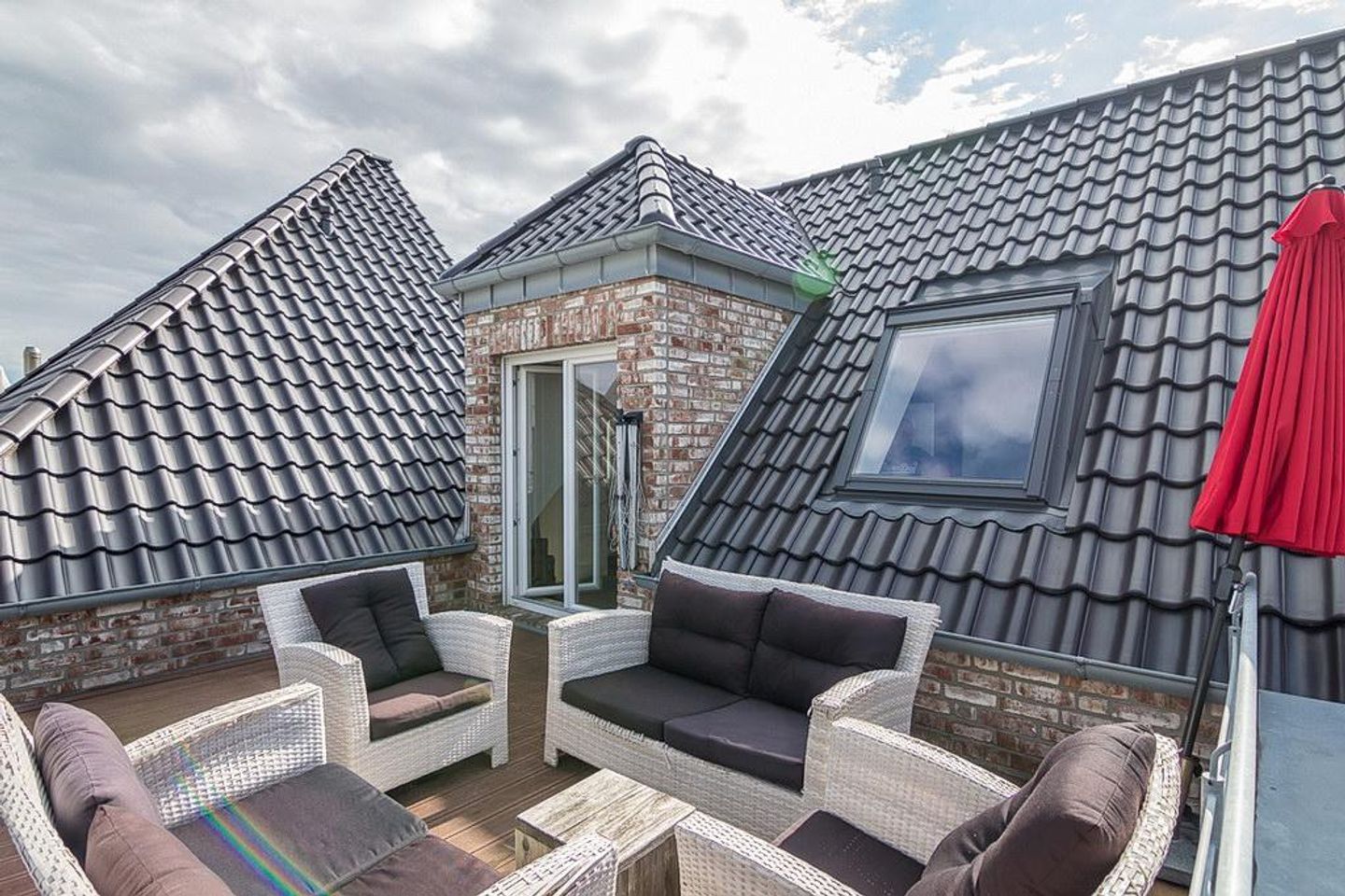 Sandperle Gorch Fock Sandperle Gorch Fock 08 Borkum - Dachterrasse mit Gartenmöbeln