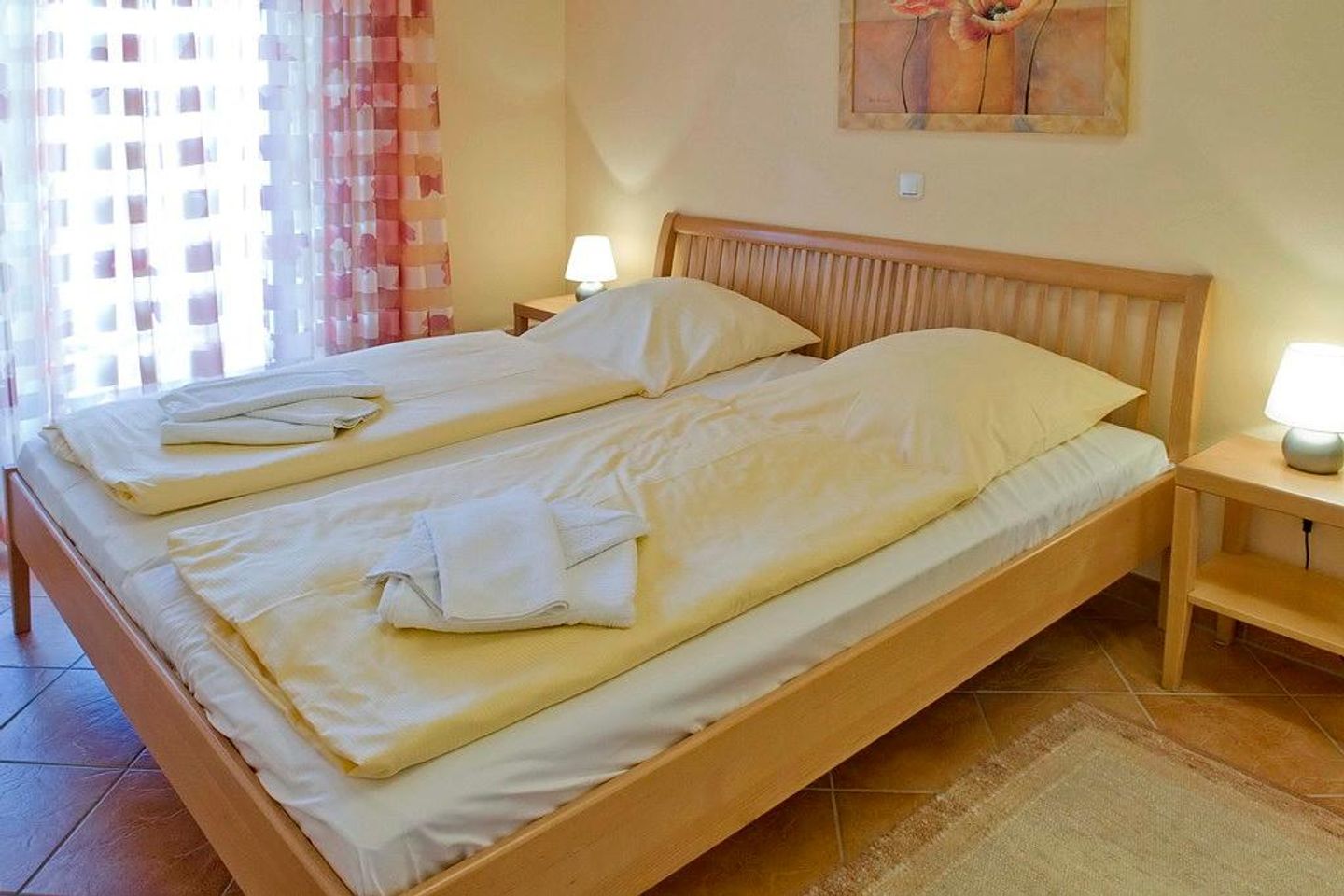 Dünenschloss Dünenschloss 1-10 Kühlungsborn - Schlafzimmer mit Doppelbett