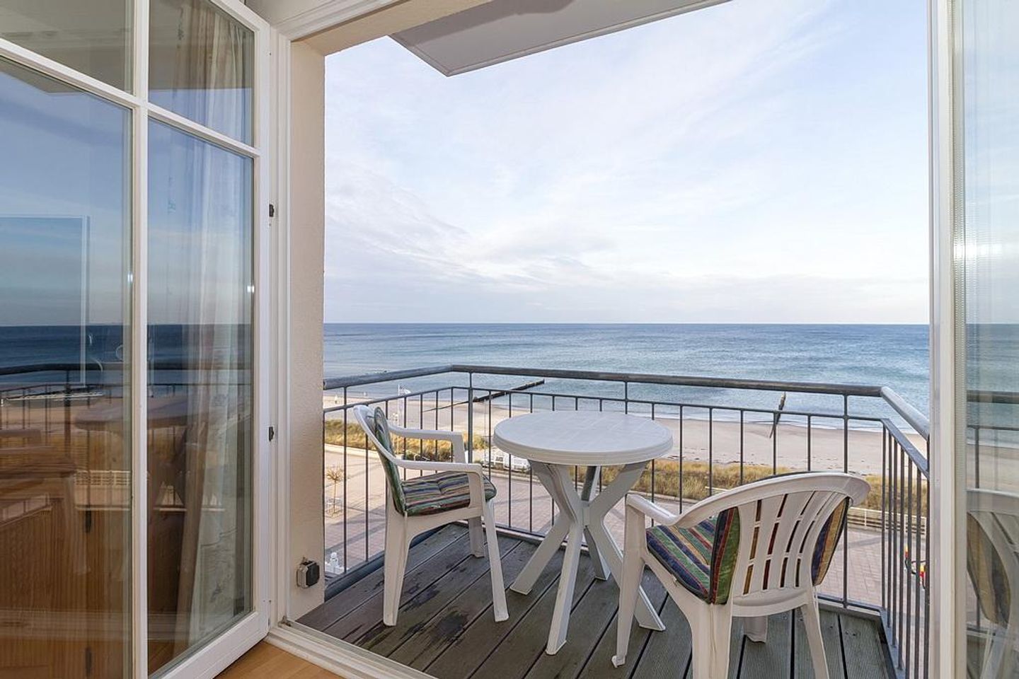 Meeresblick Meeresblick 421 Kühlungsborn - Balkon mit Gartenmöbeln