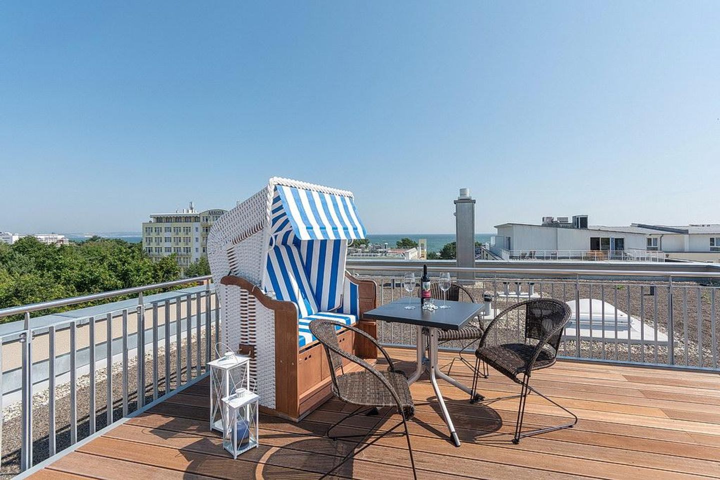 DünenResort Binz DünenResort Binz 142 Rügen - Dachterrasse mit Strandkorb