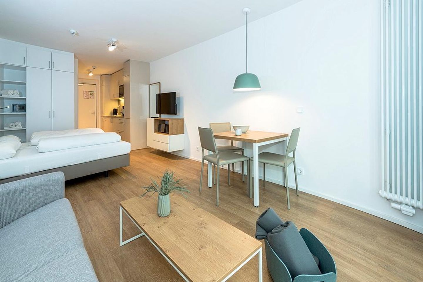 Apartmentvilla Anna See Apartmentvilla Anna See 1-04 Langeoog - Wohn-Schlafbereich mit Sitzgelegenheit