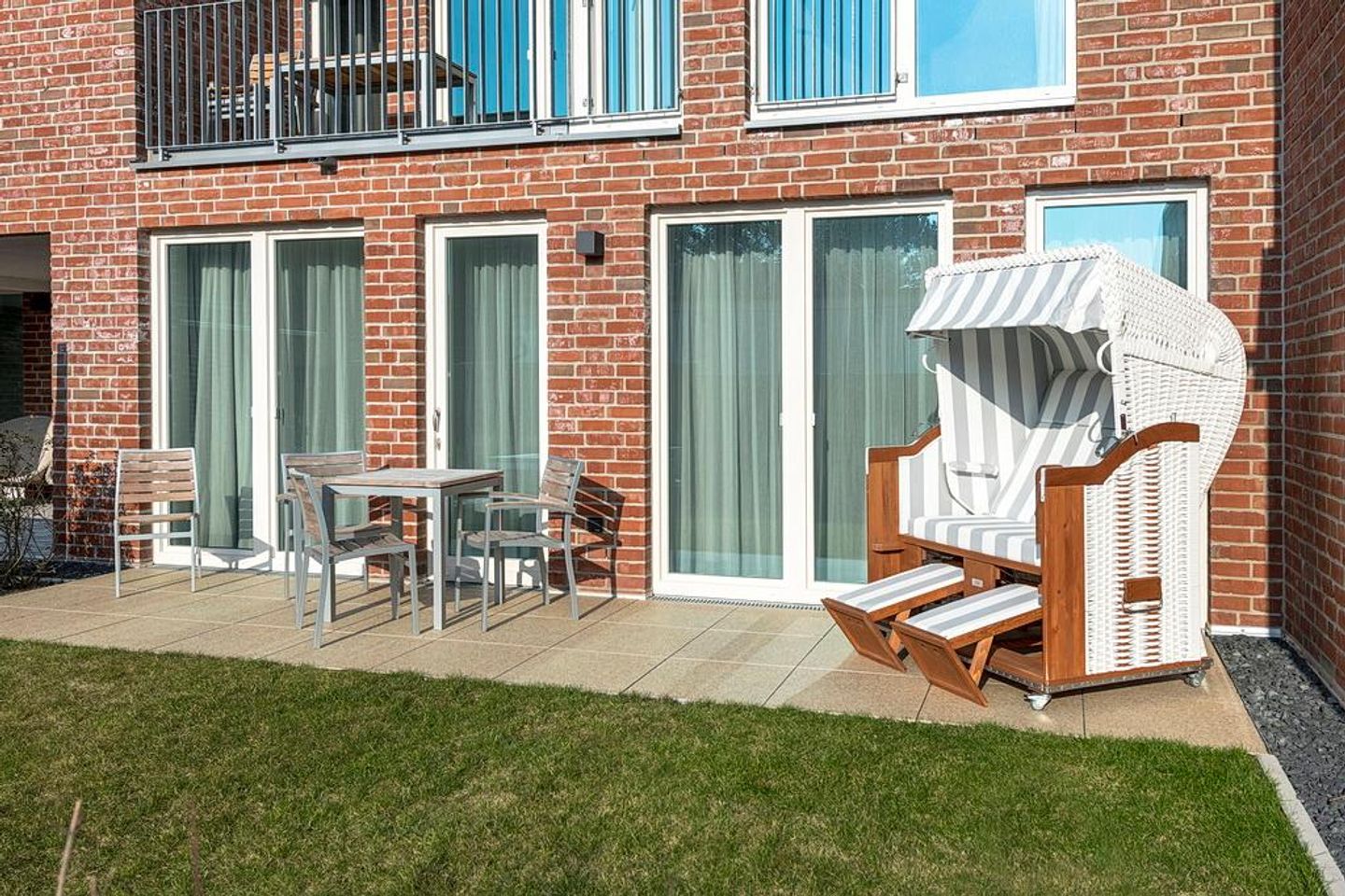 Apartmentvilla Anna See Apartmentvilla Anna See 1-08 Langeoog - Terrasse mit Strandkorb