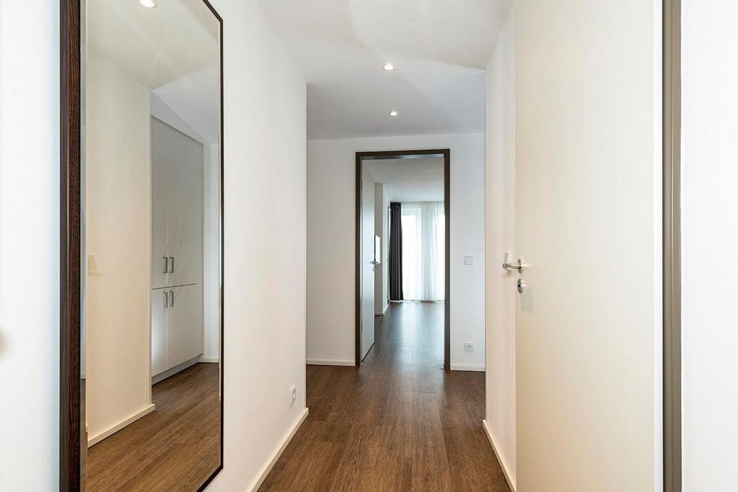 Apartmentvilla Anna See Apartmentvilla Anna See 1-13 Langeoog - Flur mit Spiegel