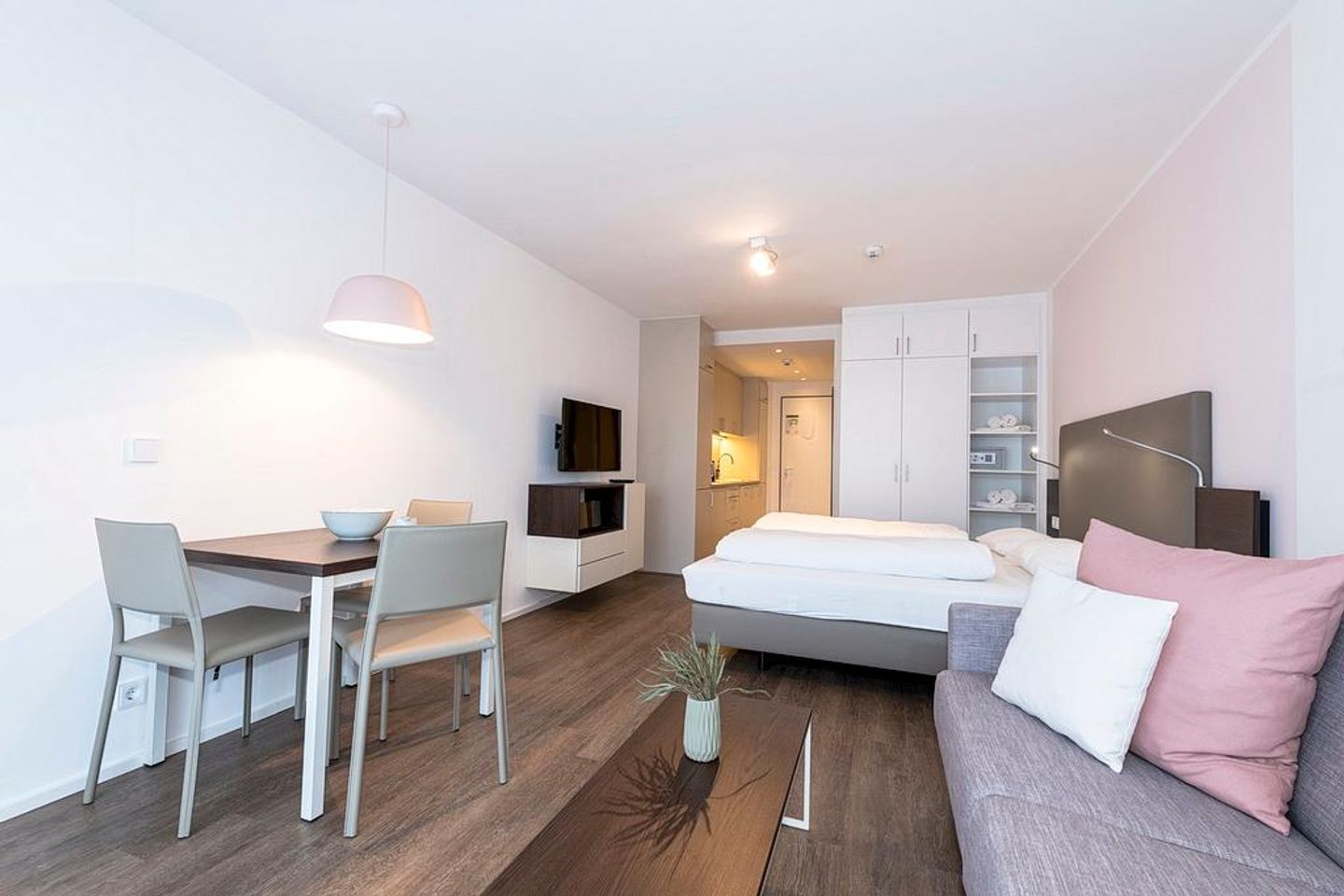 Apartmentvilla Anna See Apartmentvilla Anna See 1-16 Langeoog - Wohn-Schlafbereich mit Sitzgelegenheit