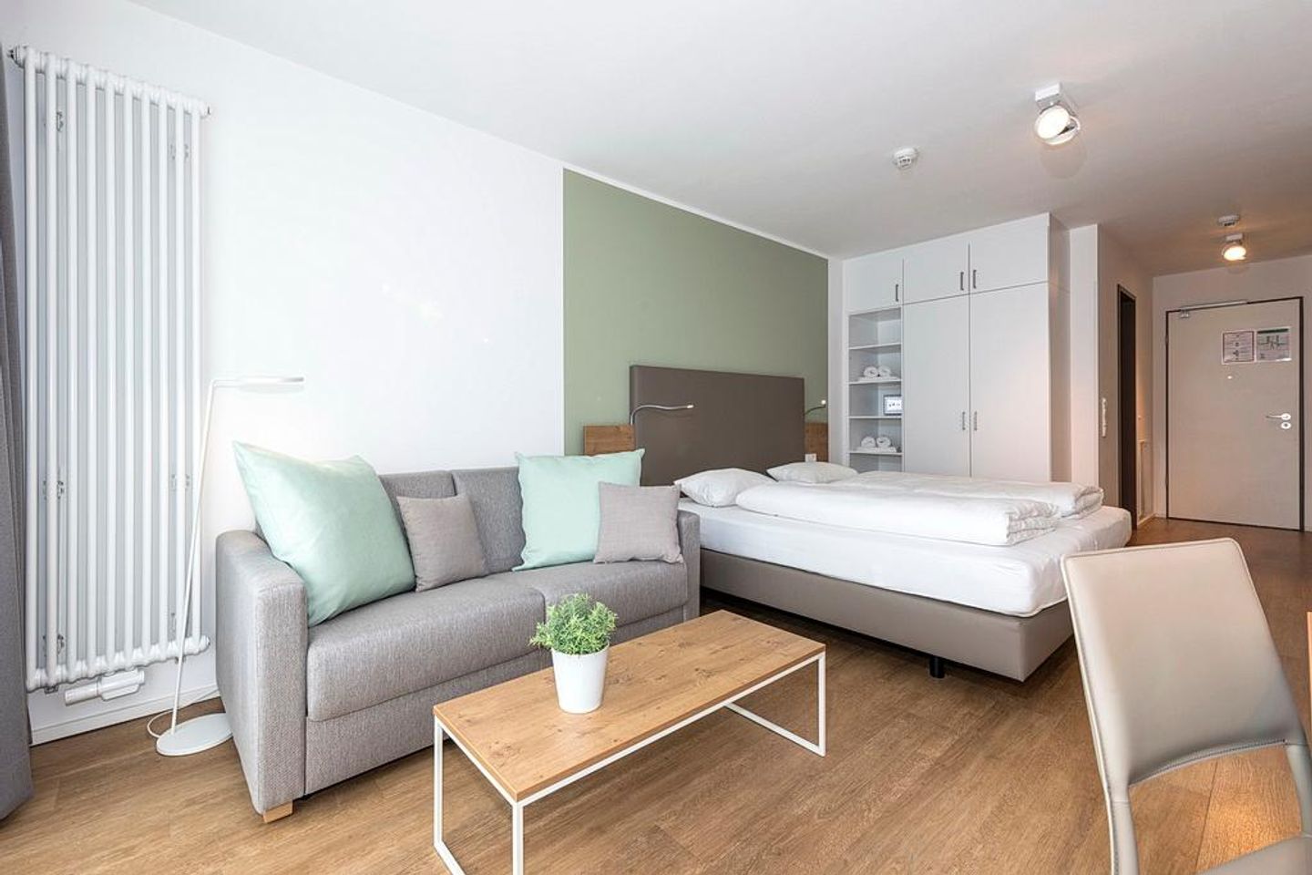 Apartmentvilla Anna See Apartmentvilla Anna See 1-18 Langeoog - Wohn-Schlafbereich mit Couch