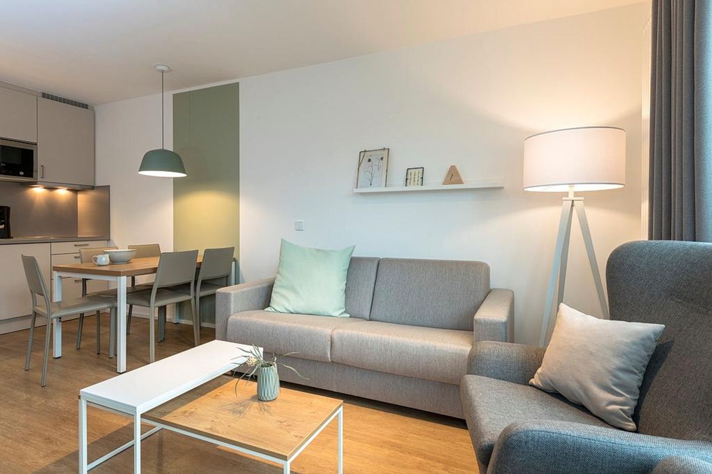 Apartmentvilla Anna See Apartmentvilla Anna See 2-09 Langeoog - Wohn-Essbereich mit Couch