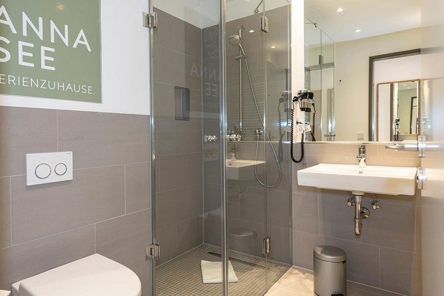 Apartmentvilla Anna See Apartmentvilla Anna See 2-09 Langeoog - Badezimmer mit Dusche