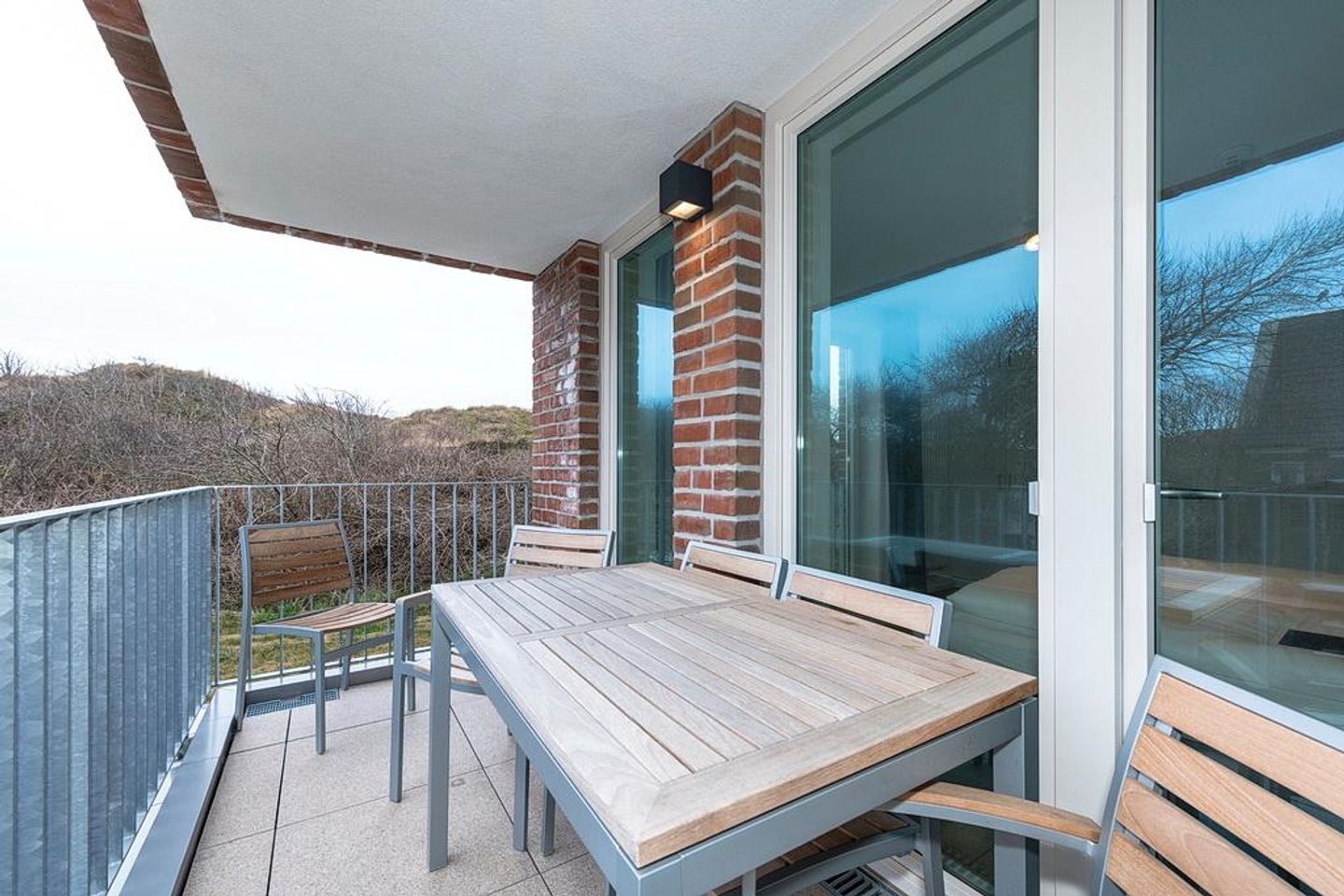 Apartmentvilla Anna See Apartmentvilla Anna See 2-09 Langeoog - Balkon mit Gartenmöbeln