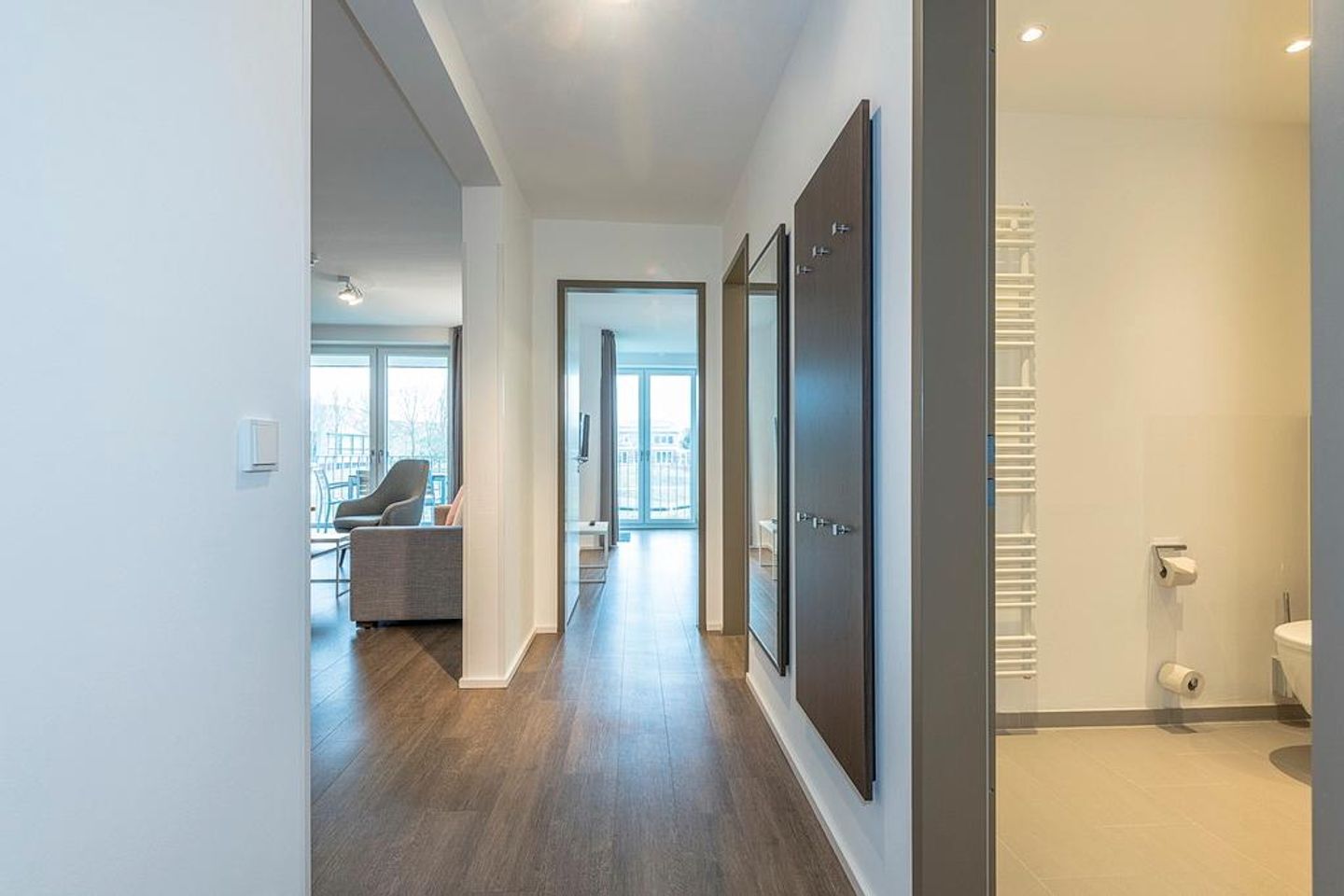 Apartmentvilla Anna See Apartmentvilla Anna See 2-10 Langeoog - Flur mit Blick zum Badezimmer