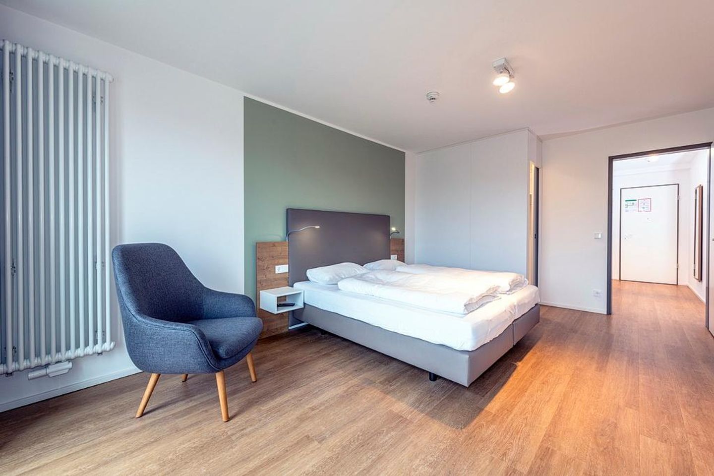 Apartmentvilla Anna See Apartmentvilla Anna See 2-11 Langeoog - Schlafzimmer mit Doppelbett