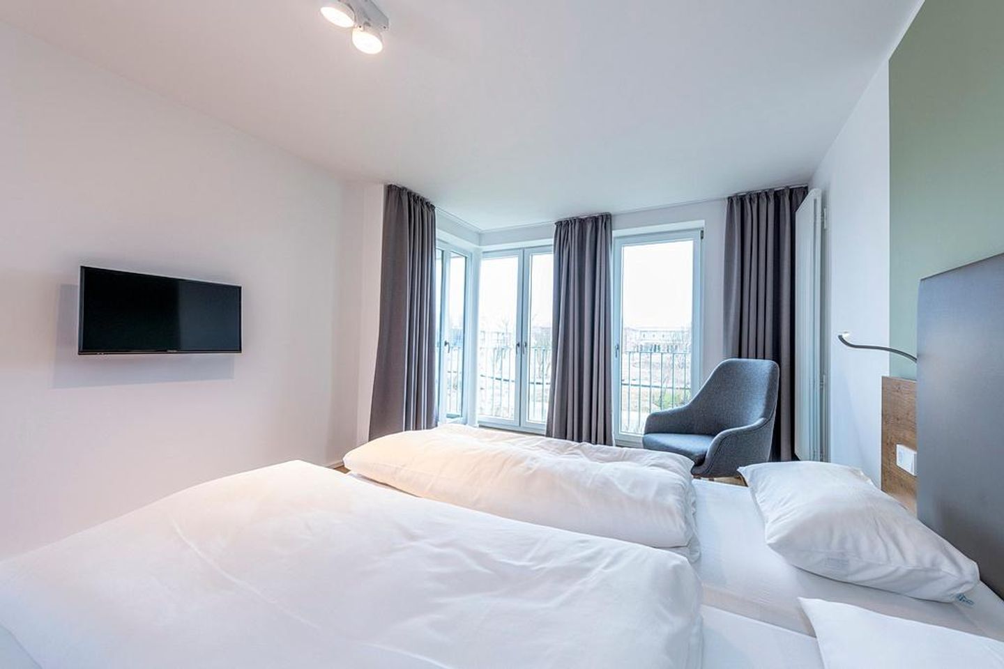 Apartmentvilla Anna See Apartmentvilla Anna See 2-11 Langeoog - Schlafzimmer mit Doppelbett