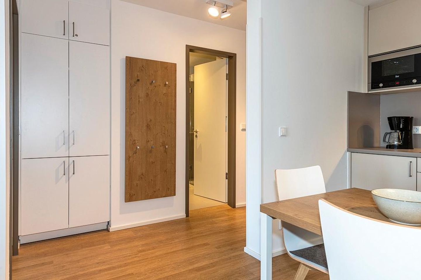 Apartmentvilla Anna See Apartmentvilla Anna See 2-13 Langeoog - Flur mit Garderobe