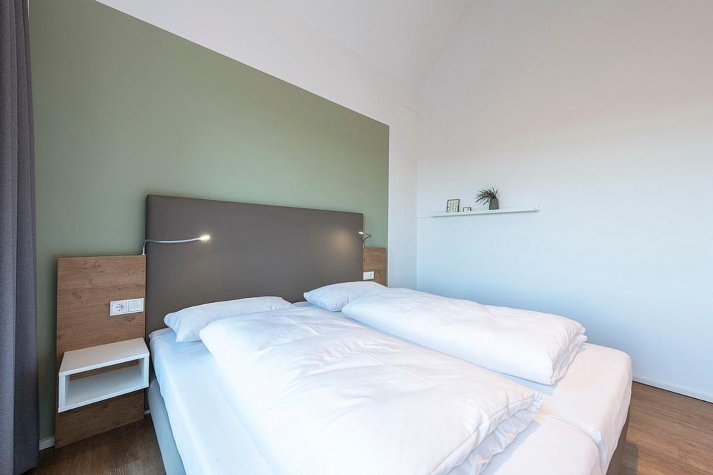 Apartmentvilla Anna See Apartmentvilla Anna See 3-09 Langeoog - Schlafzimmer mit Boxspringbett