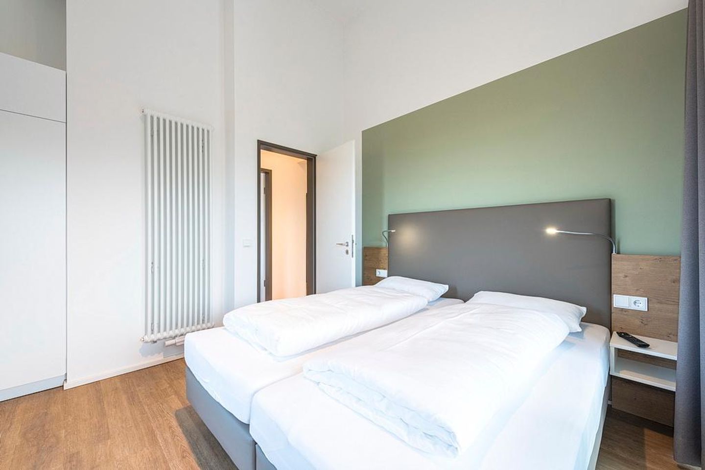 Apartmentvilla Anna See Apartmentvilla Anna See 3-09 Langeoog - Schlafzimmer mit Boxspringbett