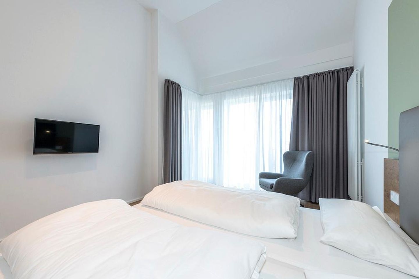 Apartmentvilla Anna See Apartmentvilla Anna See 3-11 Langeoog - Schlafzimmer mit TV