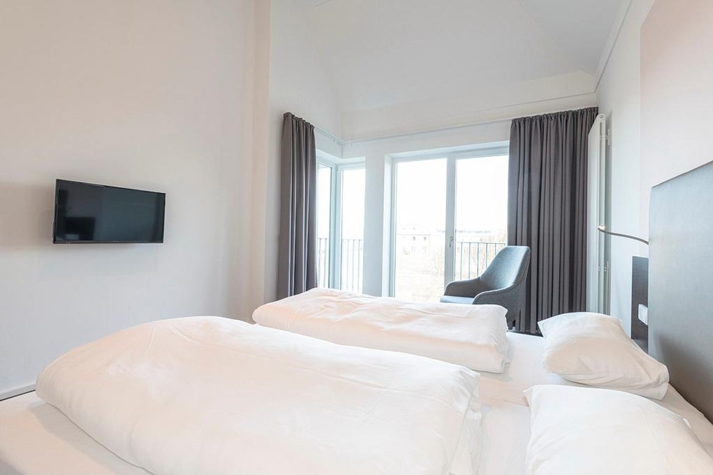 Apartmentvilla Anna See Apartmentvilla Anna See 3-12 Langeoog - Schlafzimmer mit TV