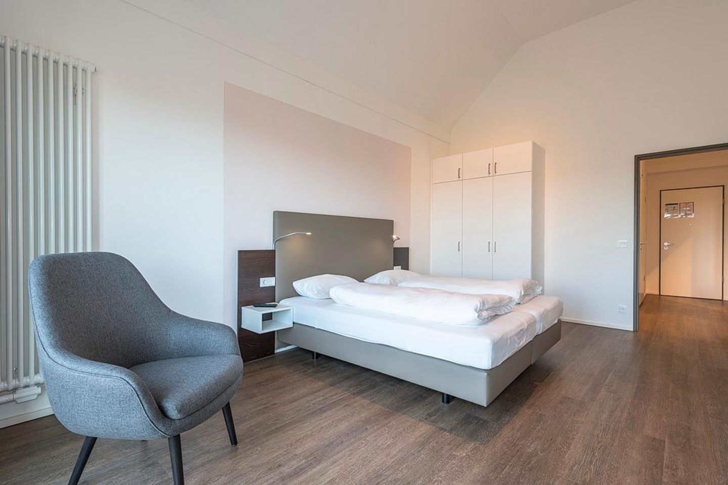 Apartmentvilla Anna See Apartmentvilla Anna See 3-12 Langeoog - Schlafzimmer mit Kleiderschrank